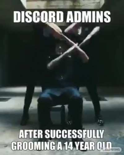 Discord momwnt