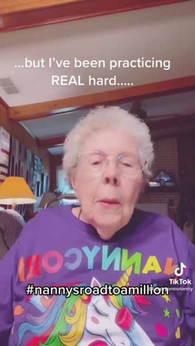 Nana&rsquo;s got a great singing voice.