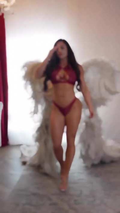 Caitlin Rice. Slow motion angel...