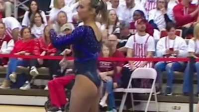LSU&rsquo;s Alyona Schennikova 💜💛🐯