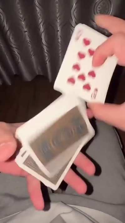 This guy&rsquo;s impressive card skills