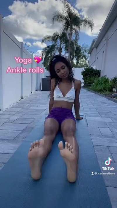 Yoga feet ;)