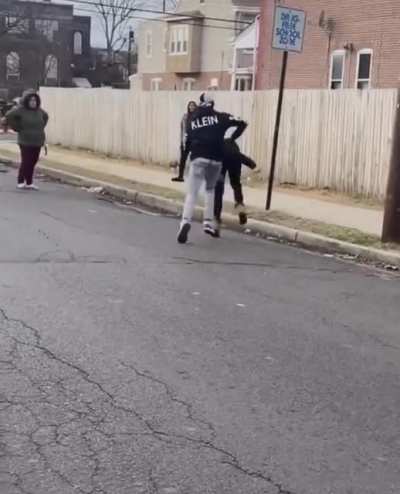 WCGW if I start beef but don’t know how to fight