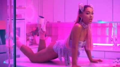 I don't need porn when I have Ariana Grande!