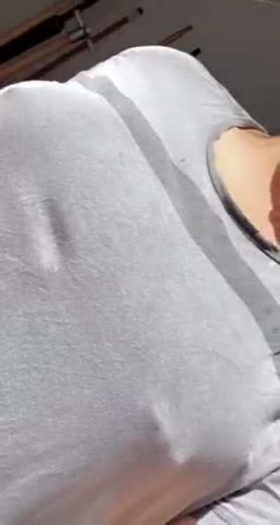 Hope my big tits gave you a surprise 😘