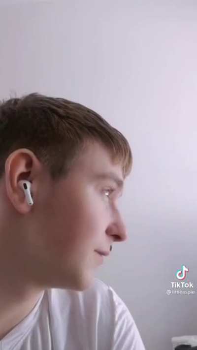 He&rsquo;s autistic guys!