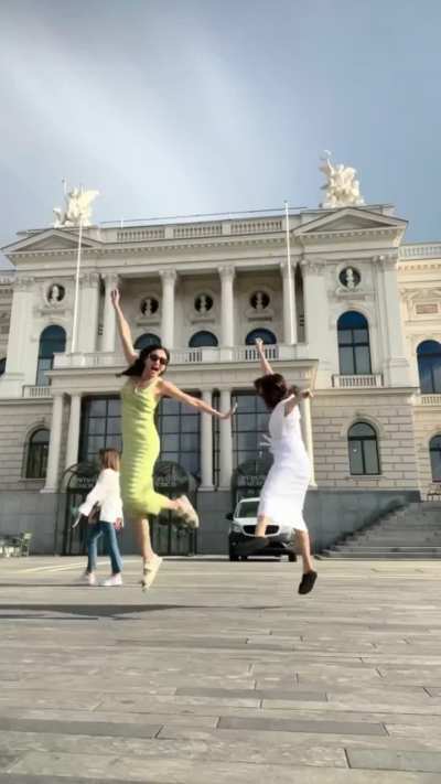 Kim Chiu & Bela Padilla