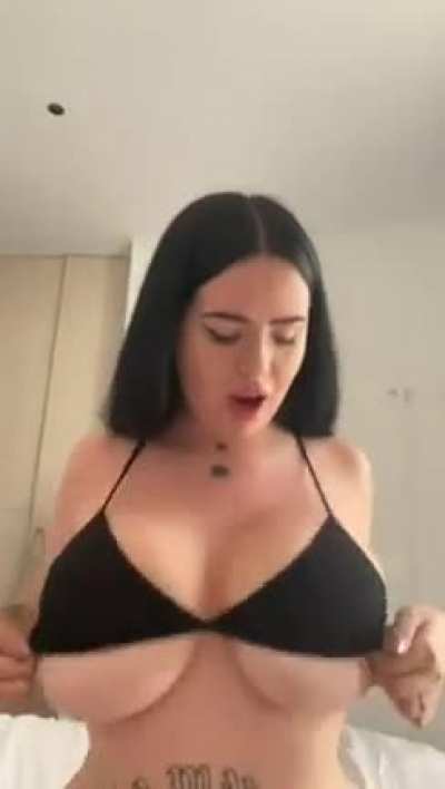She&rsquo;s so bad it&rsquo;s not even fair