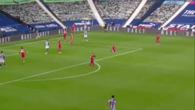 Thiago drops to his knees after Liverpool secure crucial win in CL fight 🥺
