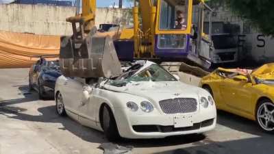 WCGW avoiding import taxes