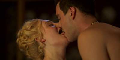 Elle Fanning's topless sex scene in The Great S02E09
