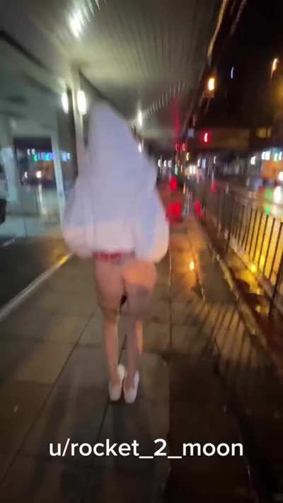 Teasing strangers with naked pussy
