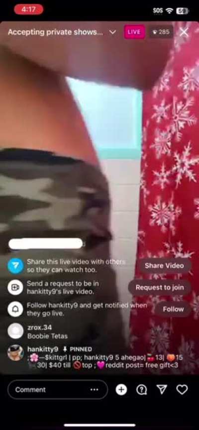 Kittys play brush burn scratching bruised purple &amp;amp; black pussy with a dildo very quickly bc she knows the Instagram LIVE police🤦&zwj;♂️🚔👮 are tired of her Ostrich pussy🦃&amp;amp; on their way to ban her☹️