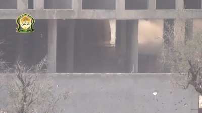 Al-Rahman SPG-82 recoiless team engages an SAA sandbag position tucked deep in a building - 8/6/2015