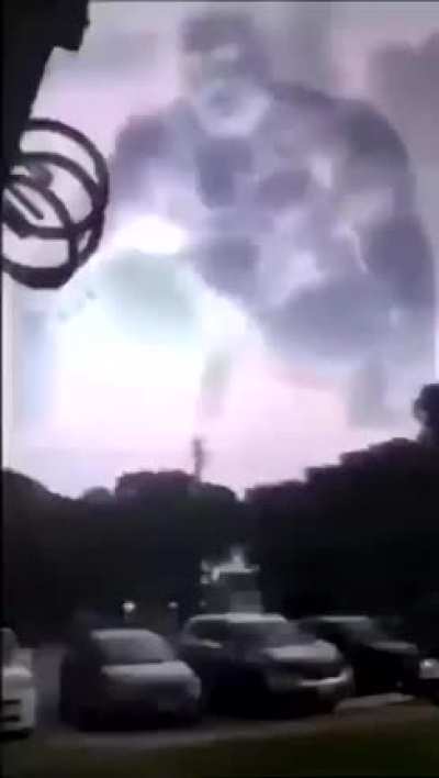 I finally get why tom likes thunderstorms