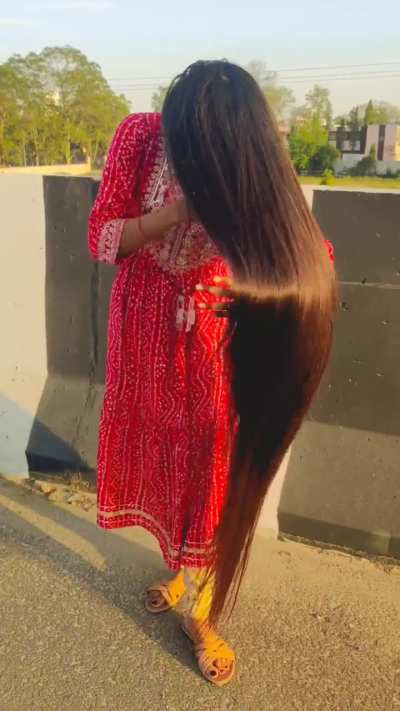 5ft hair straight and silky