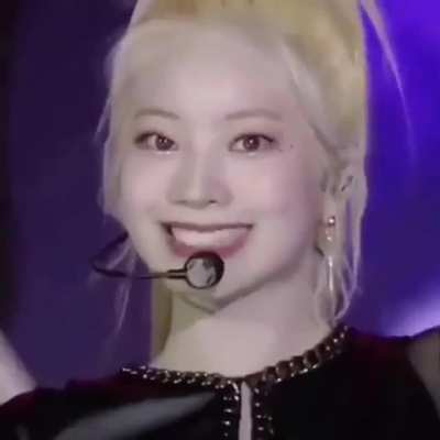 Dahyun the winking queen