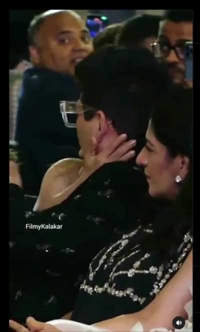 Is Kajol ok? Soni Razdan&rsquo;s fake smile is too funny.