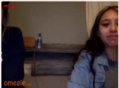 latina girl flashes me next to friend on omegle
