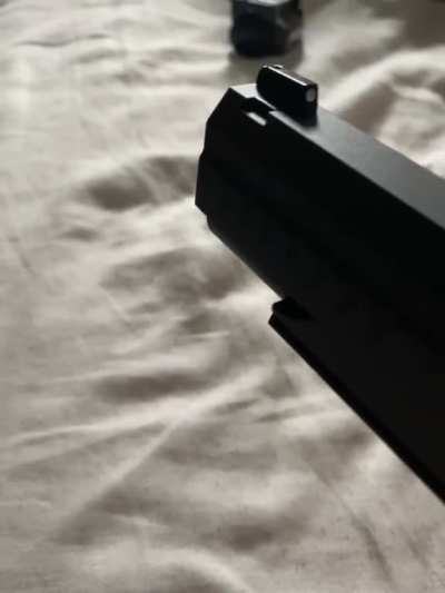omg the power on this hi capa😱(lol there wasn&rsquo;t any gas in it idk why but this is funny to me 😂)