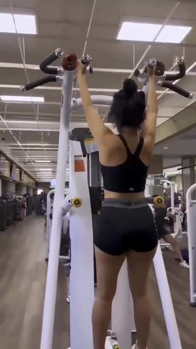 How long would you last? I&rsquo;m be honest I&rsquo;d bust a soon as my cock makes contact with her juicy ass