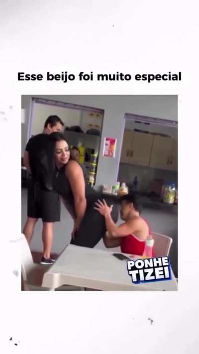 ela fazendo caridade