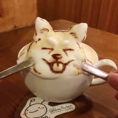 Shiba Inu Latte Art (by @RunaPocket on Twitter)