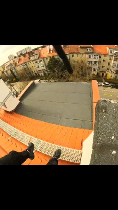 Uncharted type shit 😭 Rooftop Pov