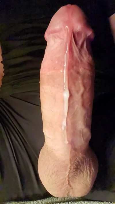 A heavy drizzle of thick dick whipped cream