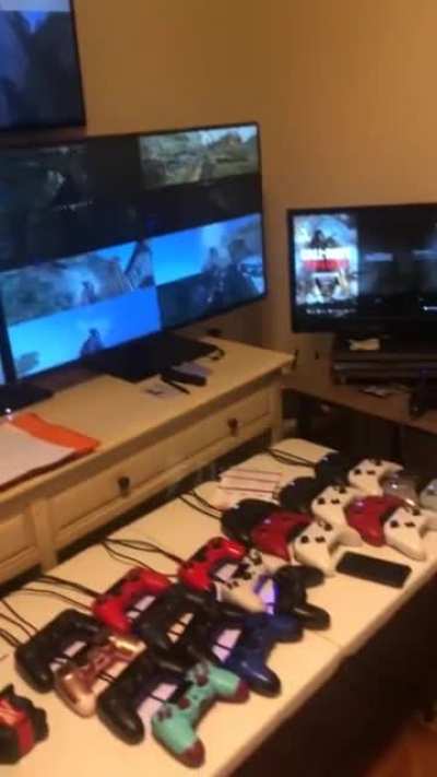 В тиктоке показали, как выглядят &laquo;фермы&raquo; с ботами для прокачки в Call of Duty: Vanguard. Игру запускают с разных аккаунтов с использованием десятков экранов и геймпадов. Стоимость профилей с редкими скинами может достигать 2 тысяч долларов