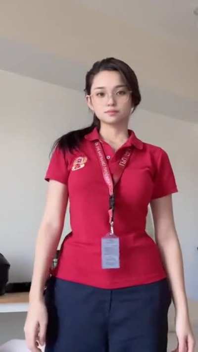 mapapajabol ako nito sa classroom pag naging kaklase ko to sarap pota