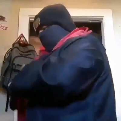 Se comi&oacute; los clones de sombra