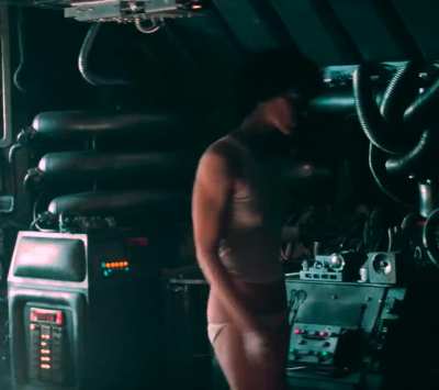 Sigourney Weaver