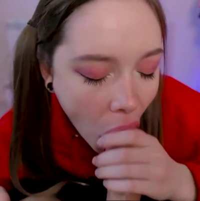Cutie makes him cum