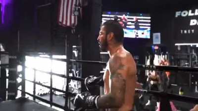 r/box<wbr>ingâ<wbr>s newest favourite Jorge Linares