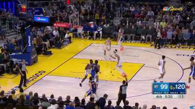 [Highlight] Klay Thompson Makes His 12th 3 of the Night