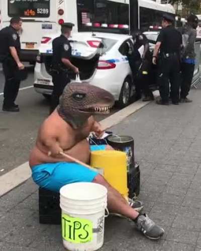 Very talented mini T-Rex