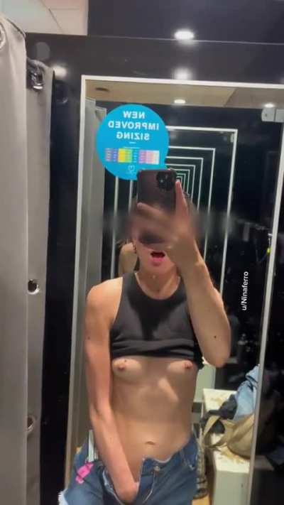 Changing room 4&hellip; I&rsquo;m in need of some assistance 