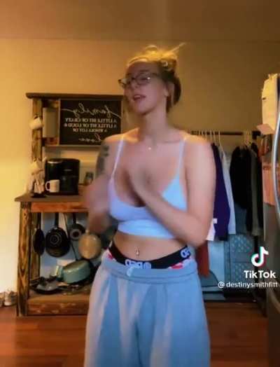 @destinysmithfitt