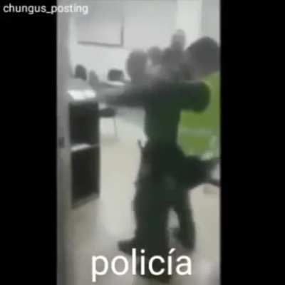 Policía