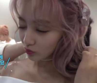 200716 - Jihyo wink