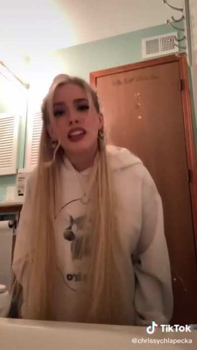 Pov the girl that swears she doesn&rsquo;t know who ariana grande is finds you crying in the bathroom lol