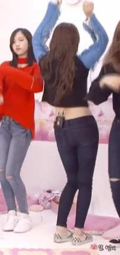 IM NAYEON