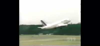 First Fully Automatic Plane flown by computer