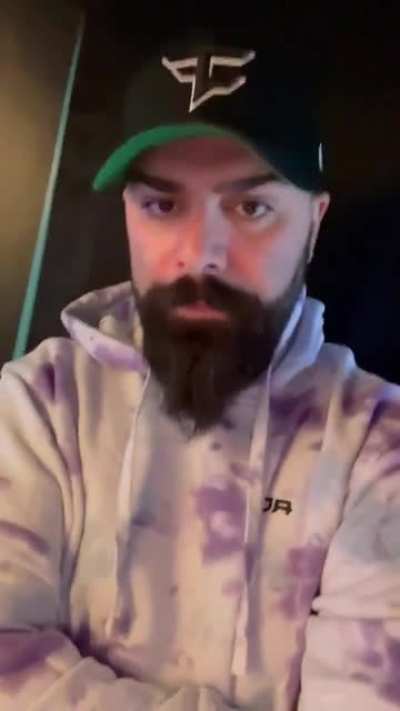 Keemstar really out here declaring all allies or people with pronouns in bio are "clout demons" trying to take clout from the trans community (?)