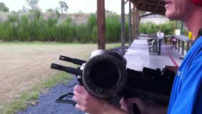 A twin-barrel DIY .22LR machine gun goes brrrrrrrrrrrrrrrrrrrrrrrt