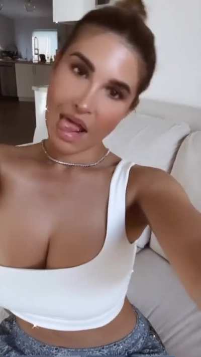 Busty tits