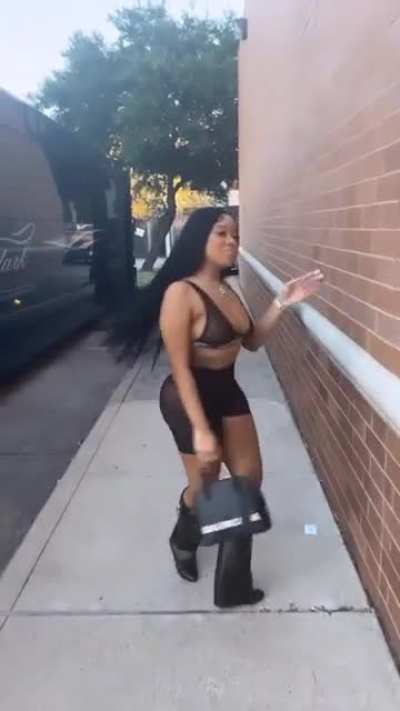 🍑💫
