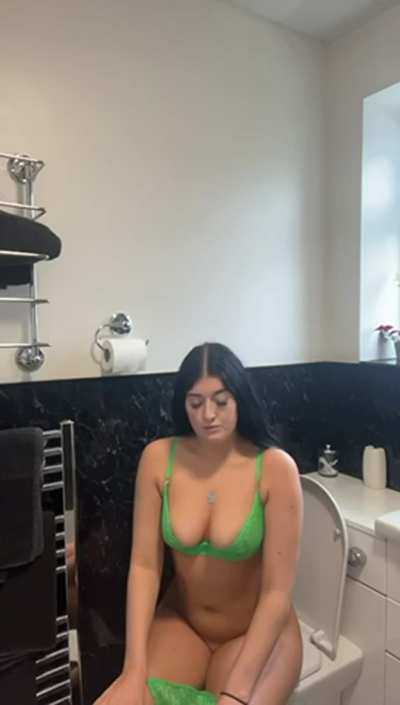 Do you get hard spying on me peeing ?