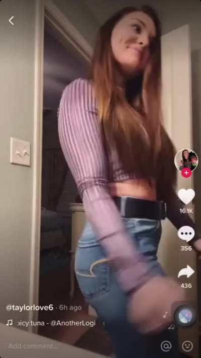 Bouncing jeans😳